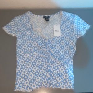 Rue 21 blue patterned crop top. *brand new with tags* size XS